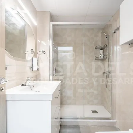 Espectacular Apartamento En Costa, Frente Al Mar